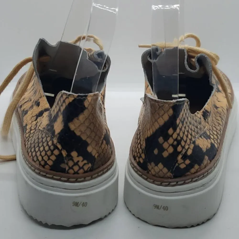 Vince Camuto Women Shoes Lace Up Sneaker Raiza Animal Brown Print Size 9
